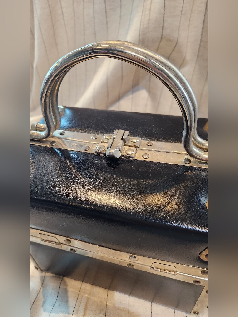 Vintage Debill Black Train Case Purse - Picture 3 of 9